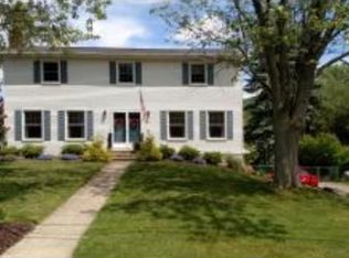 19 Elmwood Dr, Apalachin, NY 13732