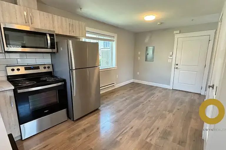 2554 Venables St #1A — Photo 3