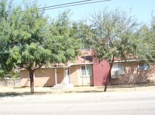 1122 E Poplar Ave, Porterville, CA 93257