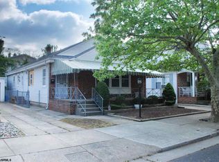 105 N Thurlow Ave, Margate, NJ 08402