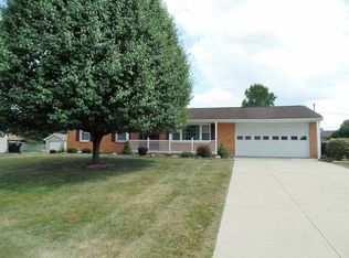 1366 Roelke Dr, South Bend, IN