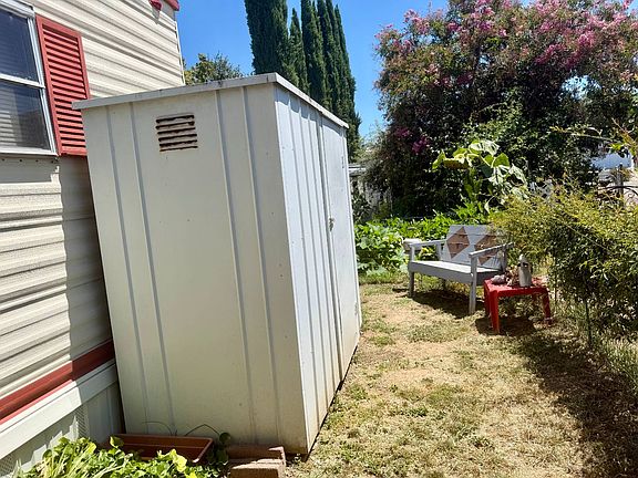 4th image of 902 Del Paso Blvd #110