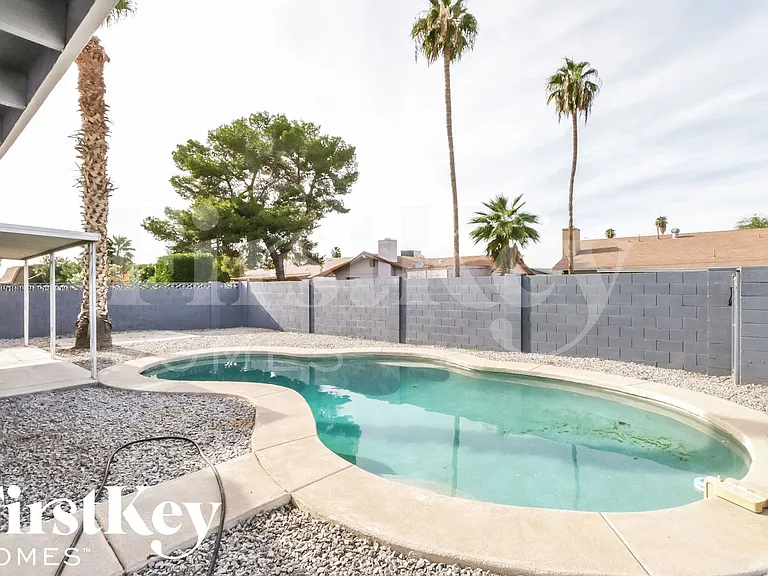 3734 W Sierra St — Photo 14