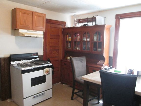 4th image of 68-72 Mooreland St