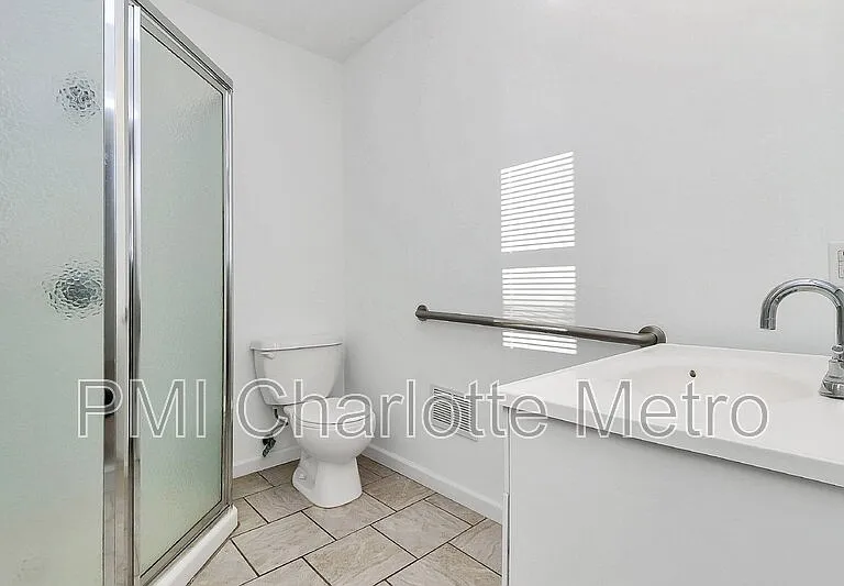 9916 Windrift Rd — Photo 10