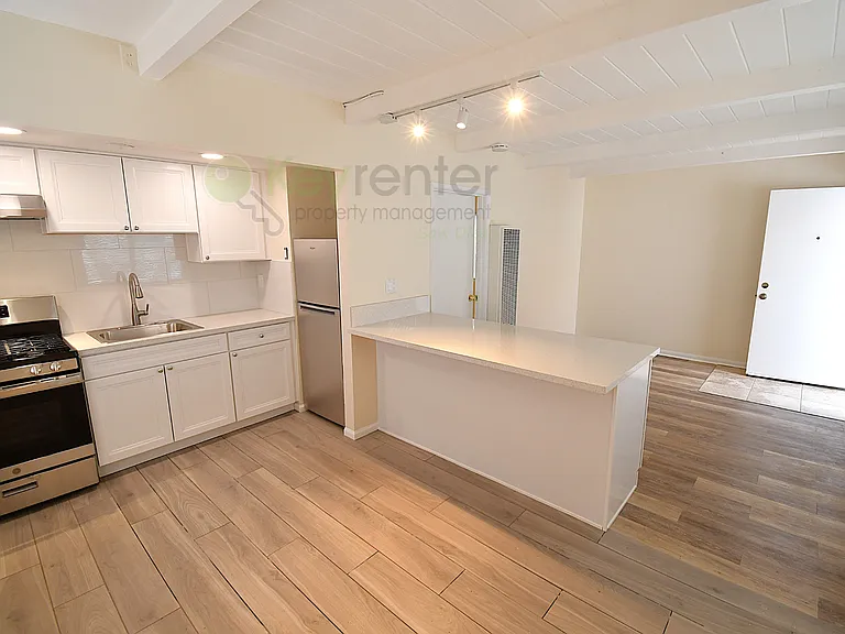 622 N Nevada St — Photo 2