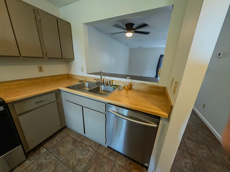 707 Walker Rd — Photo 13