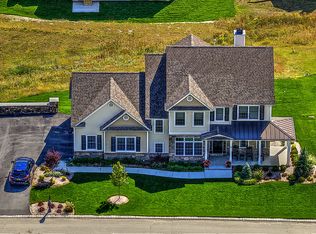 89 S Field Fls, Monroe, NY 10950