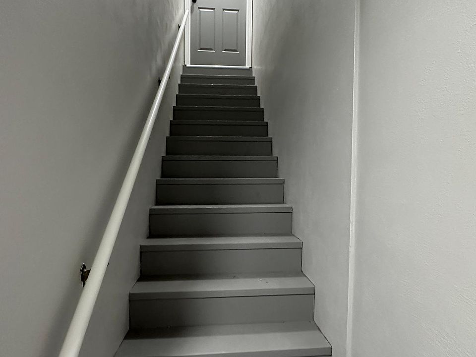 1st image of 215 Mawdsley St #1