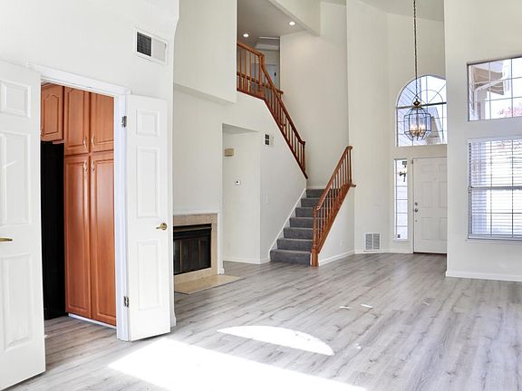 3rd image of 5468 Shattuck Ave