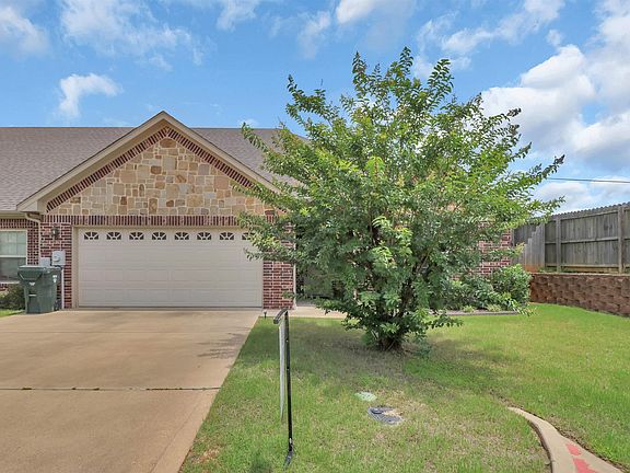 2nd image of 112 Letha Ct