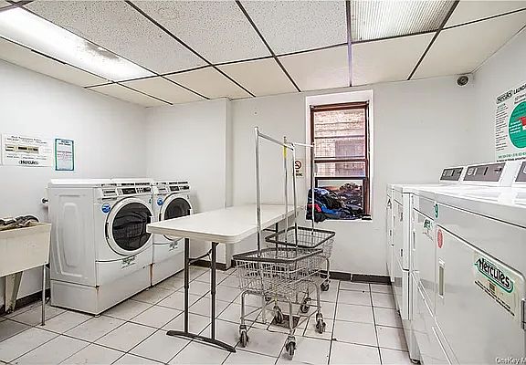 4th image of 3871 Sedgwick Ave APT 4E