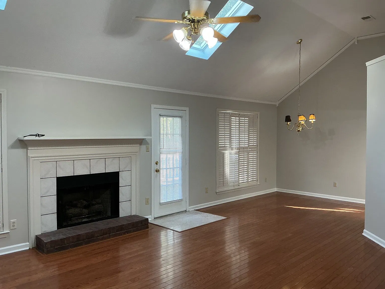 3 bed, 1454 sqft, $1,800 — Photo 4