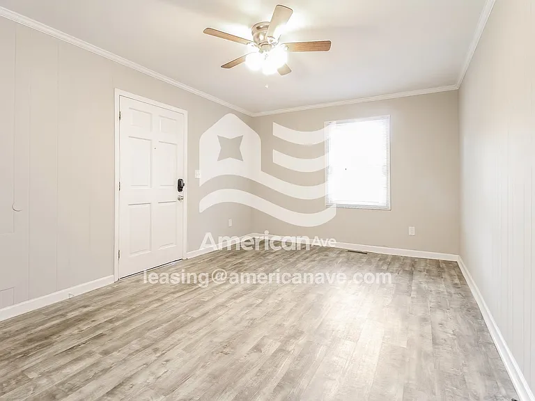 39021_004_wm_-_living_room_13332316.jpg