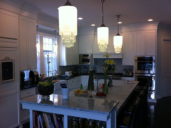 Gourmet show kitchen