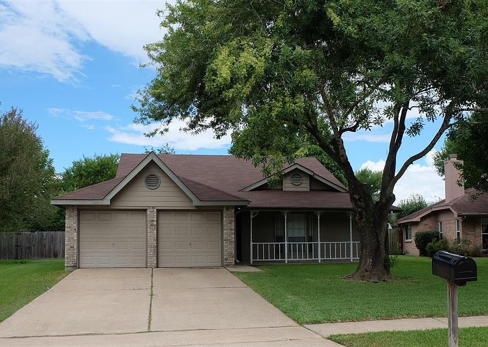 1st image of 319 Village Creek Dr