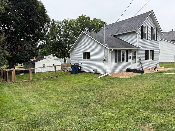 2nd image of 229 W Farnham St