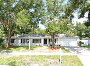 14308 Ravenwood Ln, Tampa, FL 33618