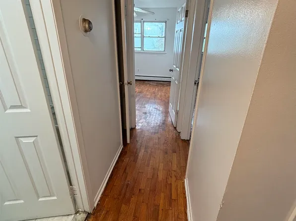 19 Skillman Avenue image 10 of 17