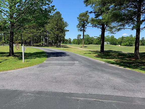 4th image of 40 Lake Arbu Dr