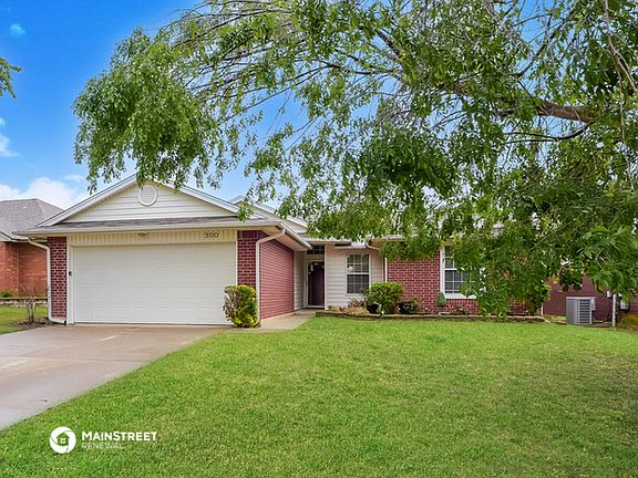 3rd image of 300 Bradgate Dr
