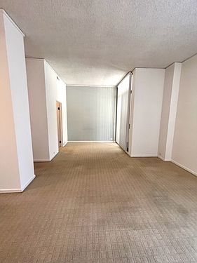 5th image of 152 Lombard St #A-104
