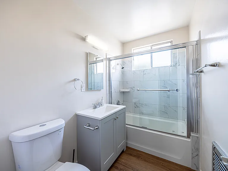 3722 Mentone Ave #8 — Photo 14