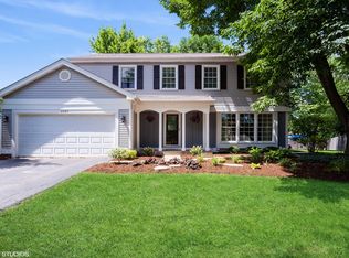 2285 Woodland Cir, Naperville, IL 60565
