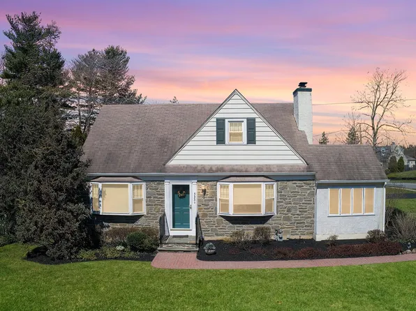 533 W Wayne Ave, Wayne, PA 19087