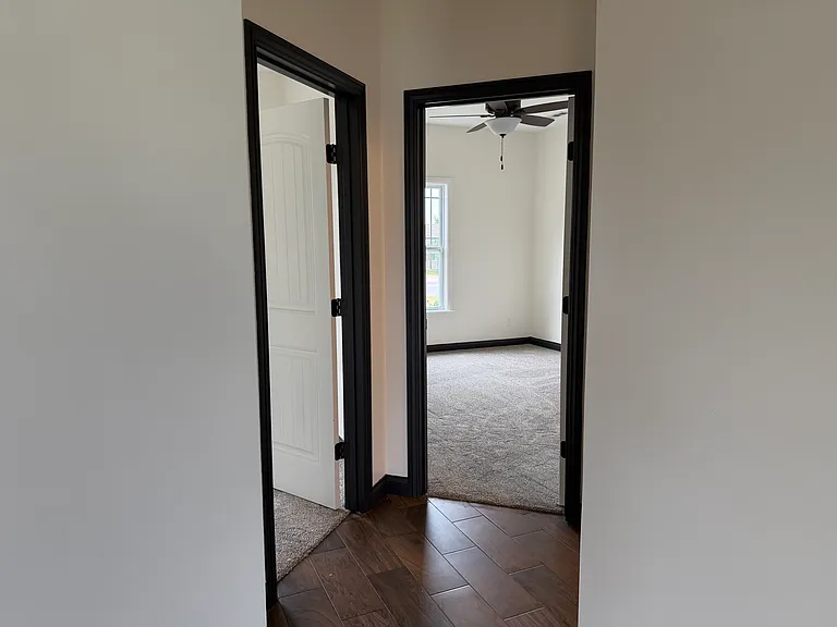 2427 Indiana Ave #1 — Photo 7