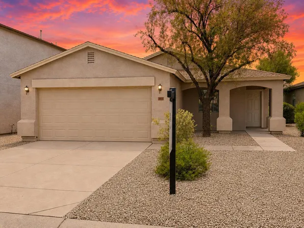 1055 E DESERT MOON Trail, Queen Creek, AZ 85143