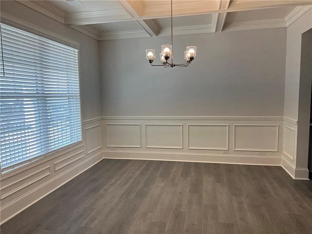4 bed, 3.0 bath, 3236 sqft, $3,300 — Photo 2
