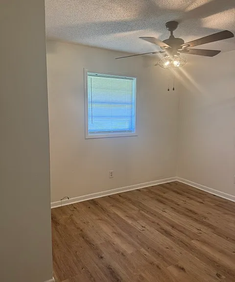 178 Dale Cir — Photo 8