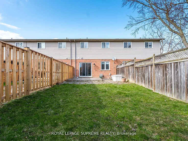 31 1/2 Thorold Rd E — Photo 35