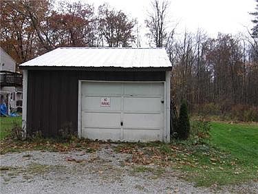 2nd image of 222 Stepping Stone Rd
