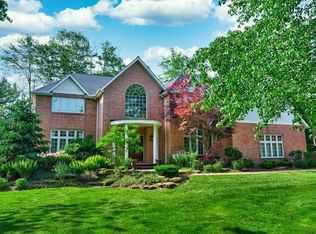 5955 Glasgow Ln, Solon, OH 44139
