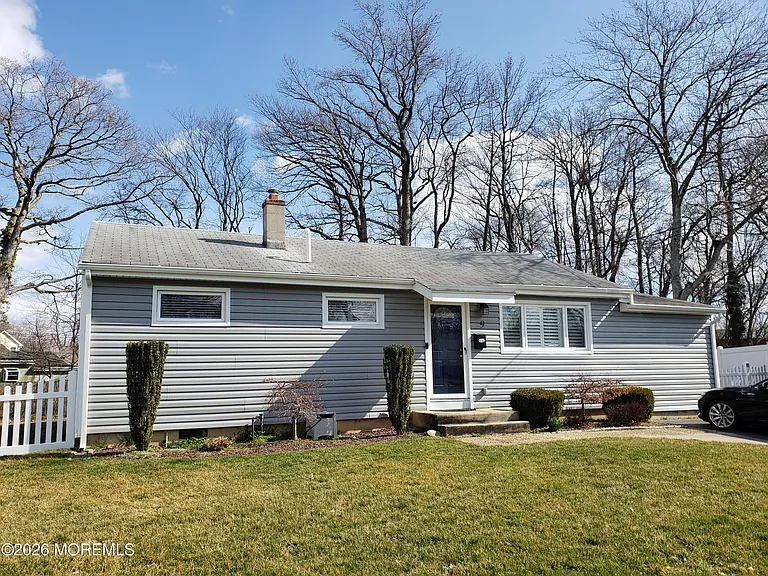 9 Winthrop Pl — Photo 25