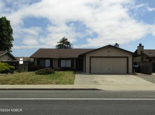 704 N 7th St, Lompoc, CA 93436
