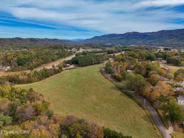 475 County Rd, Etowah, TN 37331