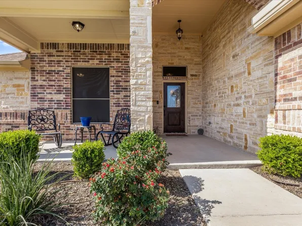 203 McKittrick Ln, Godley, TX 76044