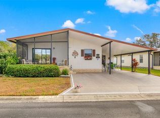 3210 Great Oak St, Zephyrhills, FL 33543