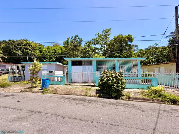Calle E #Urb, Vega Alta, PR 00692