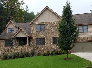 75 Arrendale Dr, Tiger, GA 30576