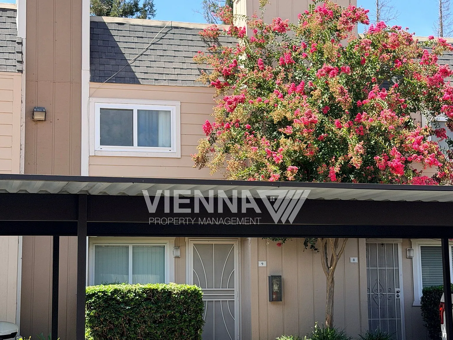 2 bed, 1.5 bath, 1046 sqft, $1,700 — Photo 1