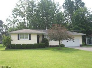 5092 Alva Ave NW, Warren, OH 44483