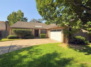 15822 Boulder Oaks Dr, Houston, TX 77084