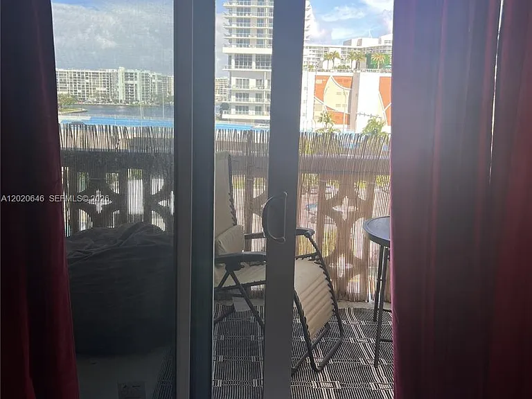 1817 S Ocean Dr #718 — Photo 13