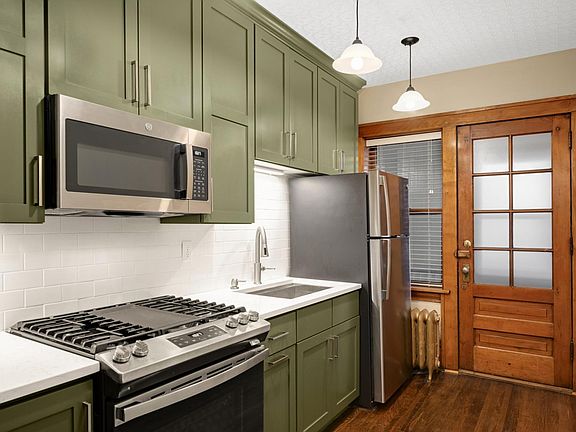 2nd image of 641 Marshall Ave APT 4