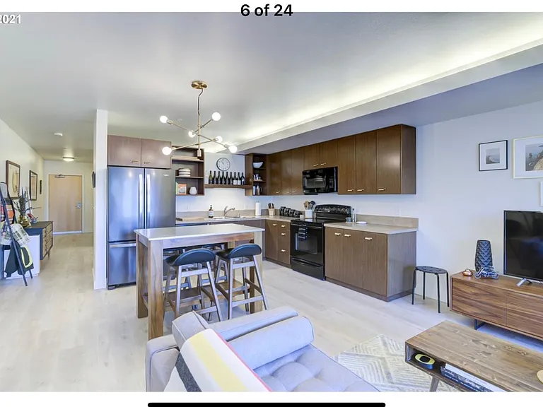3970 N Interstate Ave — Photo 6