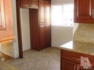 920 W Douglas Ave, Oxnard, CA 93030